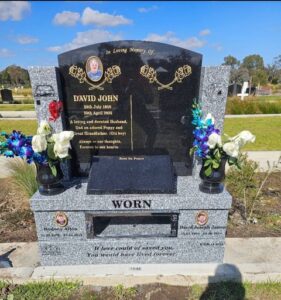 Cabinet lawn base